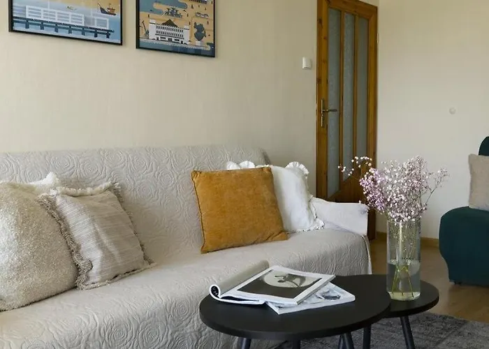 Elite By The Danzica